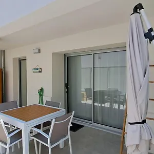 Appartement Magnifique T2 - Les Pieds Dans L'eau Piscine/plage, Carry-le-Rouet